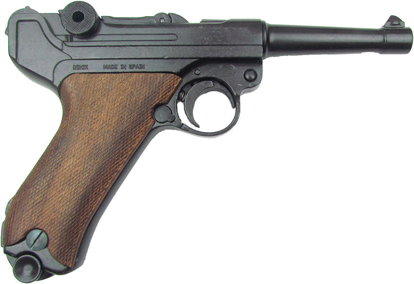 Luger P08 Parabellum Pistol